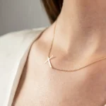 zlatna ogrlica krstić 2